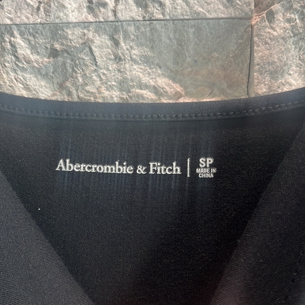 Abercrombie & Fitch YPB SculptLUX Black  Athletic Romper Shorts Onesie Sz-SP - Picture 5 of 8